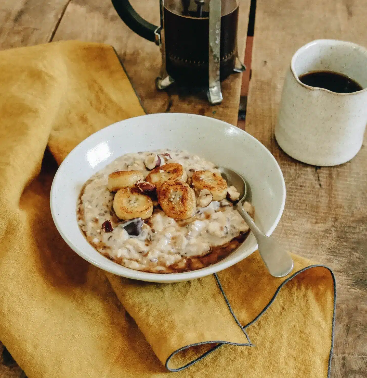 Vegan porridge fondant aux dattes
